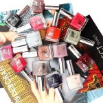 Corri in edicola smalti Deborah Milano Gel Effect in regalo su Marie Claire